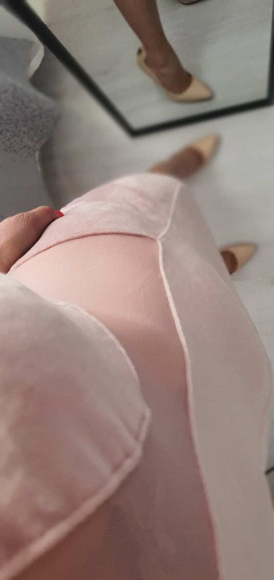 Рокля нежен плюш