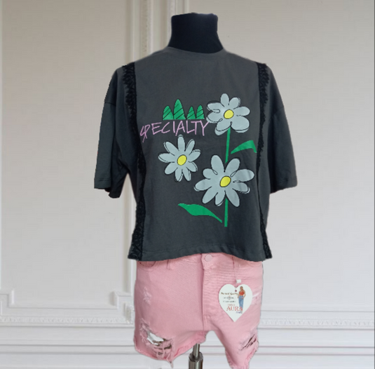 Кроп топ с дантела и щампа цветя