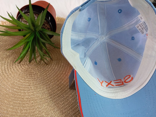 Шапка с козирка Sexy