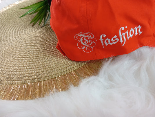 Шапка с козирка Sexy