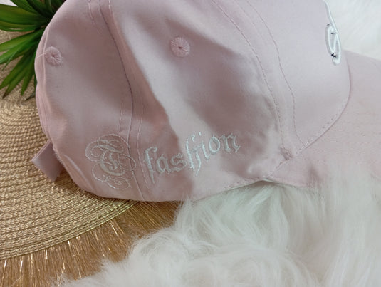 Шапка с козирка Sexy